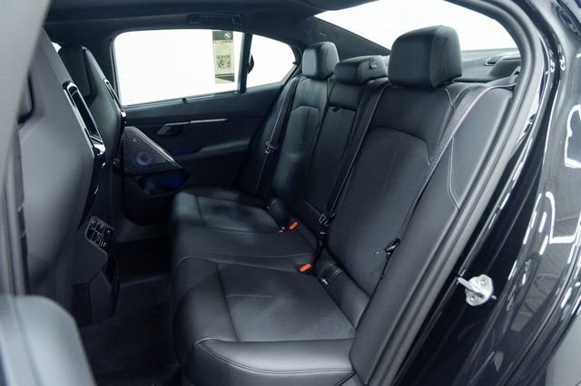 New 2026 BMW M5 image 24