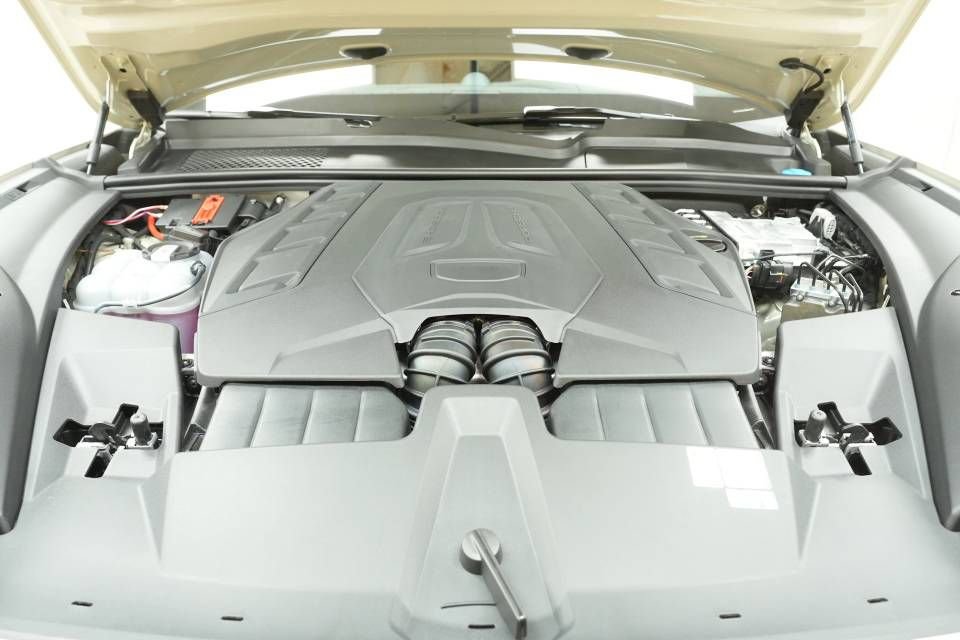 New 2026 Porsche Cayenne GTS image 30