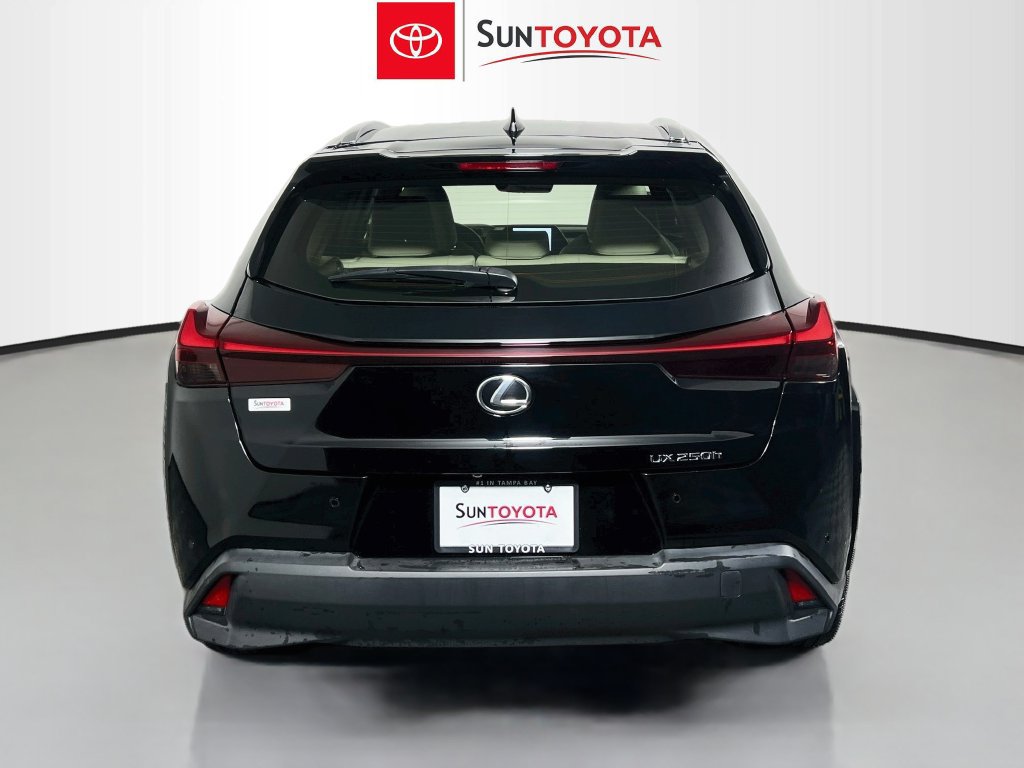Used 2023 Lexus UX 250h FWD w/ Accessory Package (Z1) image 5