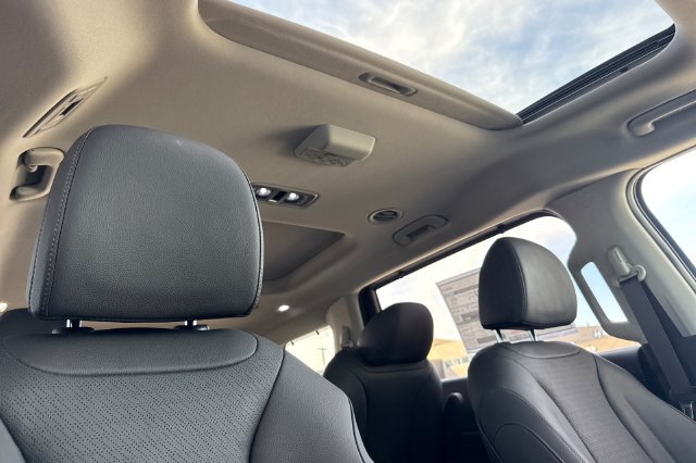 New 2027 Kia Carnival SX Prestige FWD image 19