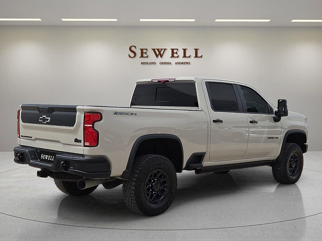 Used 2026 Chevrolet Silverado 2500 ZR2 w/ ZR2 Bison Edition AWD/4WD image 4
