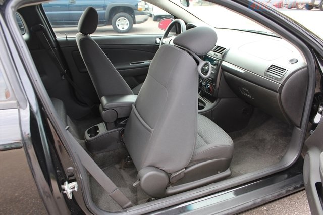 Used 2008 Pontiac G5 image 28