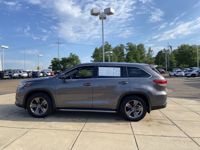 Used 2017 Toyota Highlander Limited Platinum AWD/4WD image 7