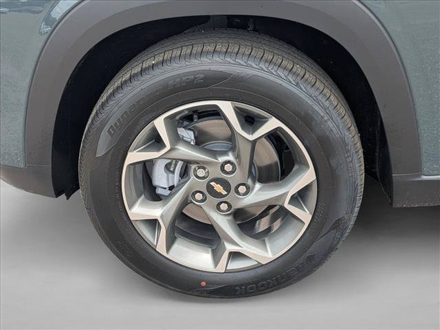 New 2026 Chevrolet Trax LT w/ Driver Confidence Package FWD image 9