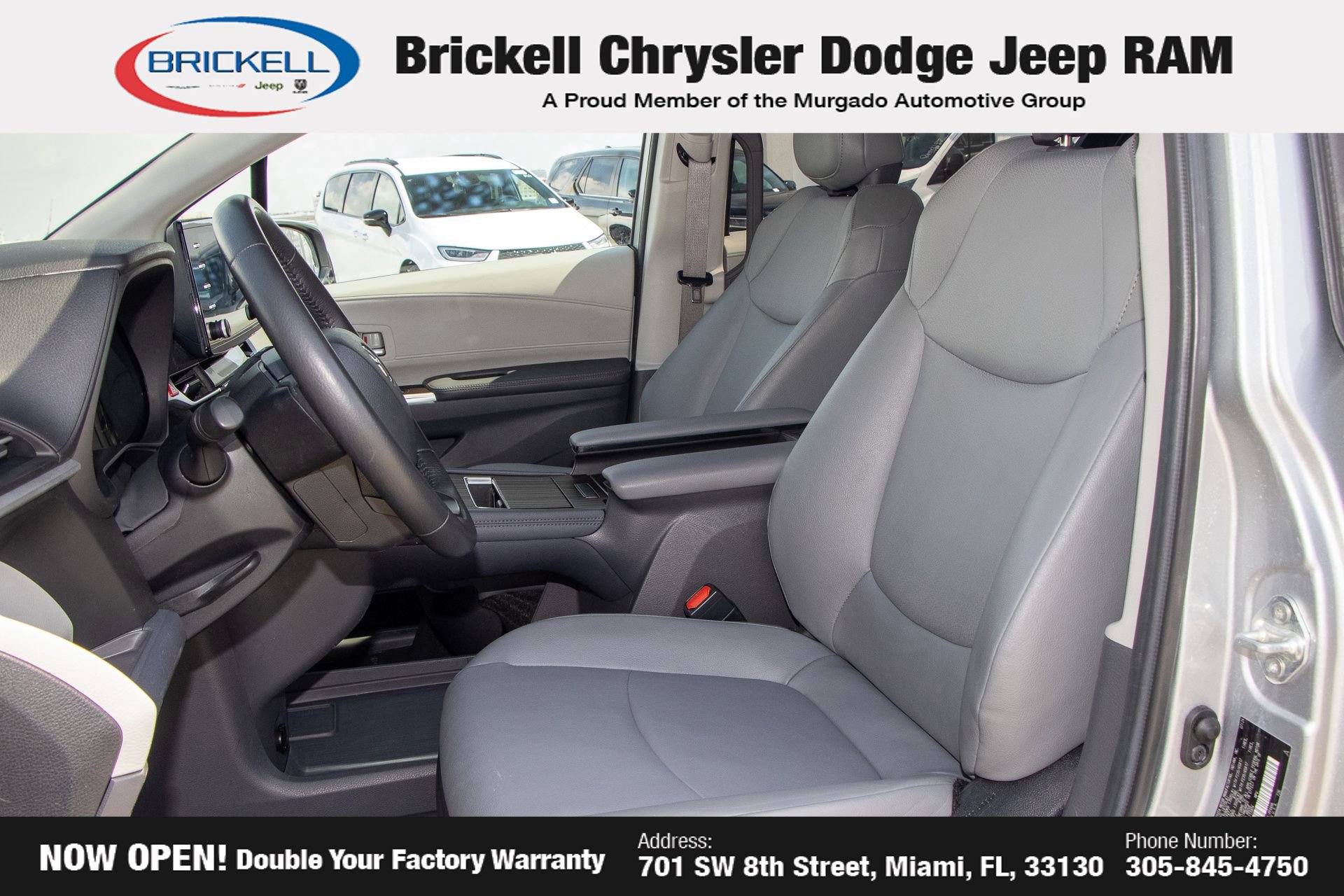 Used 2024 Toyota Sienna XLE FWD image 18