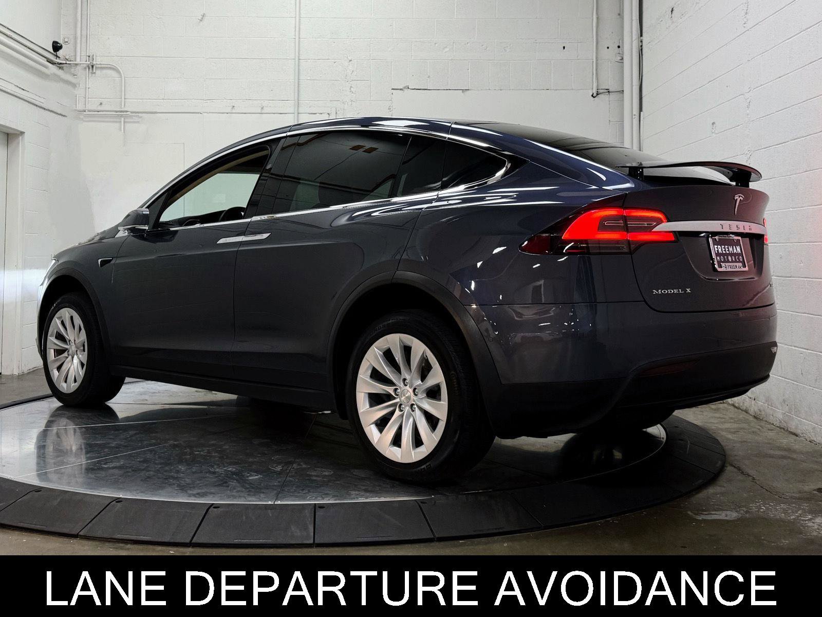 Used 2017 Tesla Model X 75D image 6