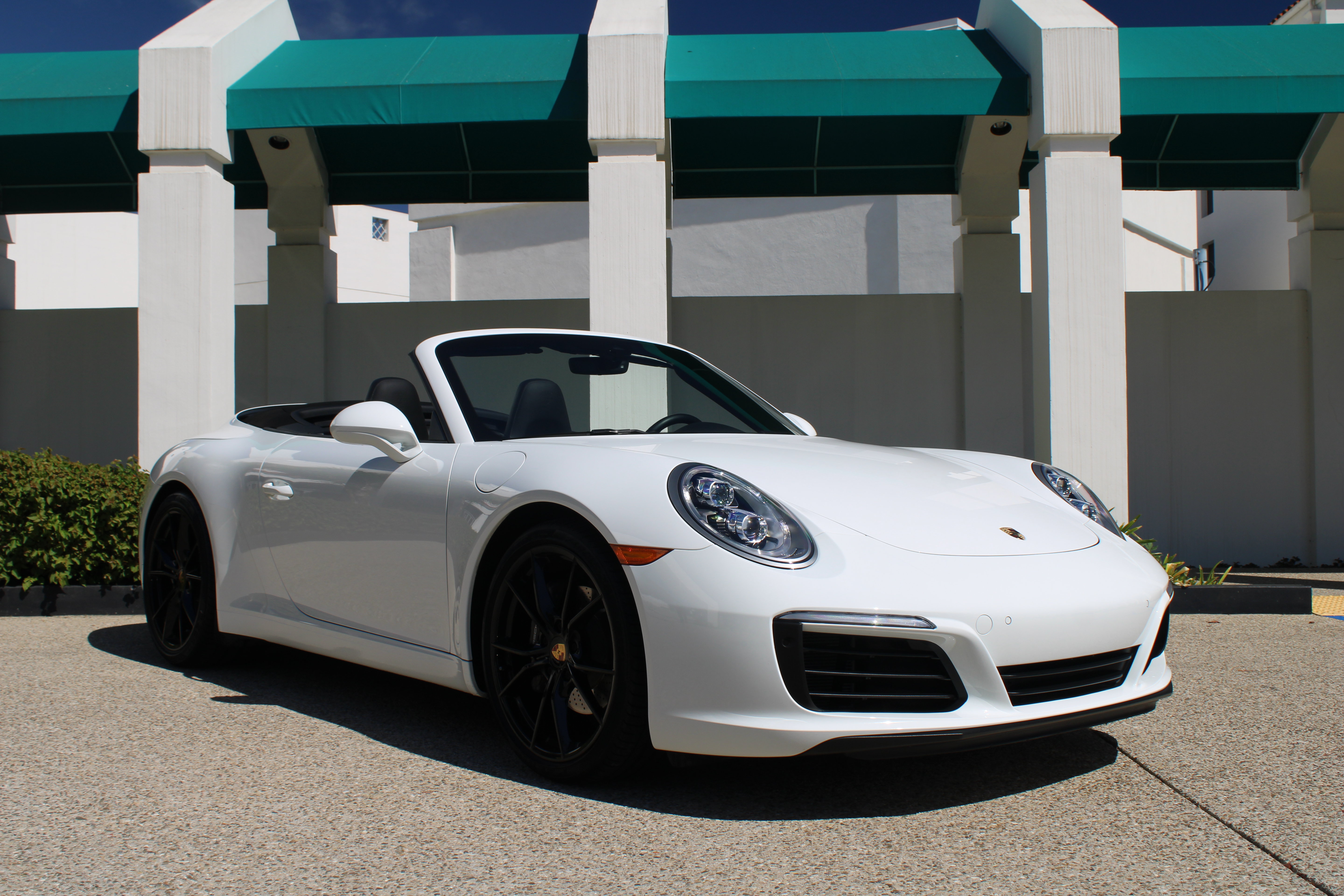 Certified 2018 Porsche 911 Carrera RWD image 9