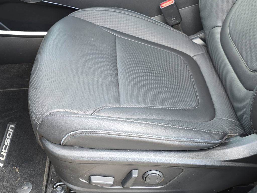 Certified 2023 Hyundai Tucson Limited FWD image 28