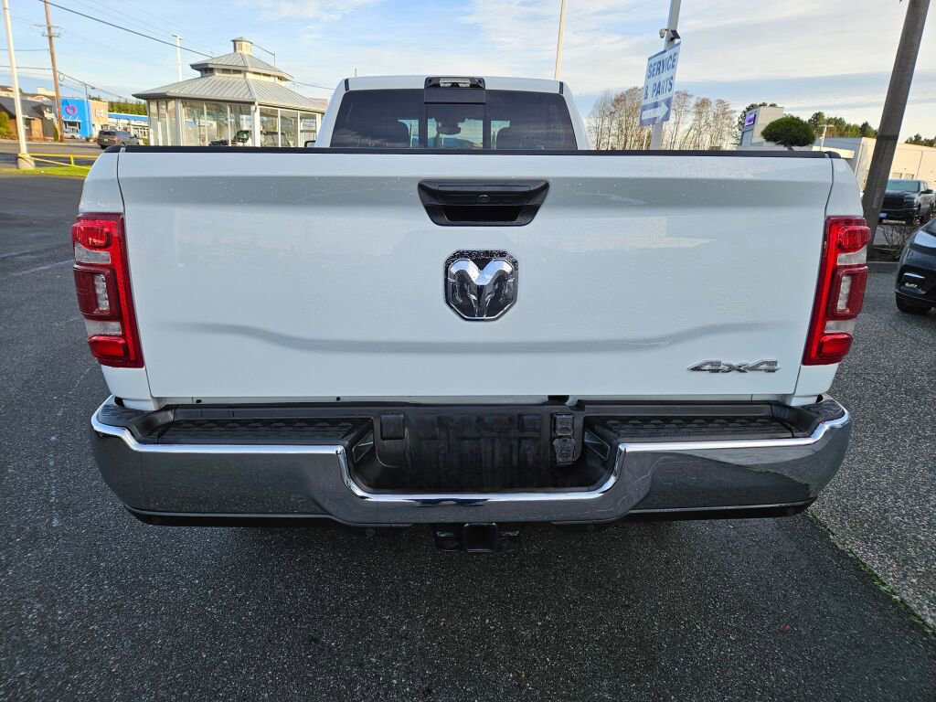 Used 2024 RAM 3500 Tradesman w/ Towing Technology Group image 4
