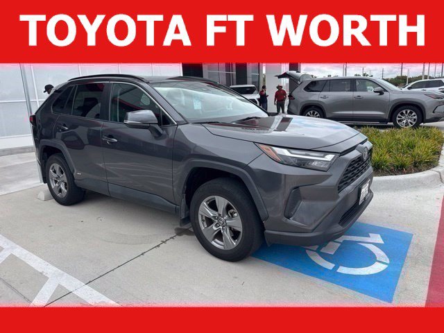 Used 2022 Toyota RAV4 XLE w/ Convenience Package