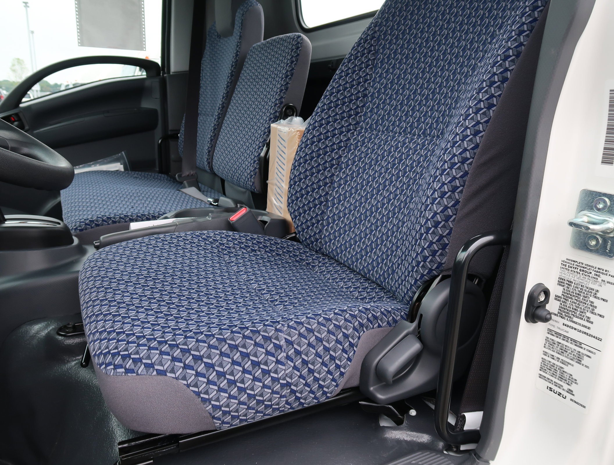 New 2025 Chevrolet Low Cab Forward image 5