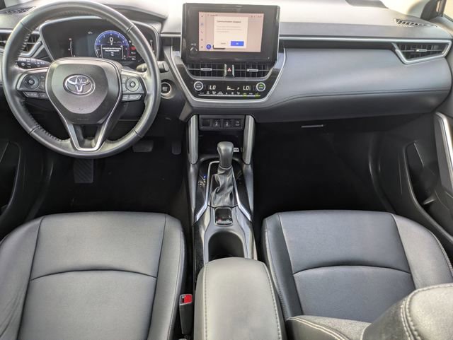 Used 2023 Toyota Corolla Cross XLE w/ Convenience Package image 12