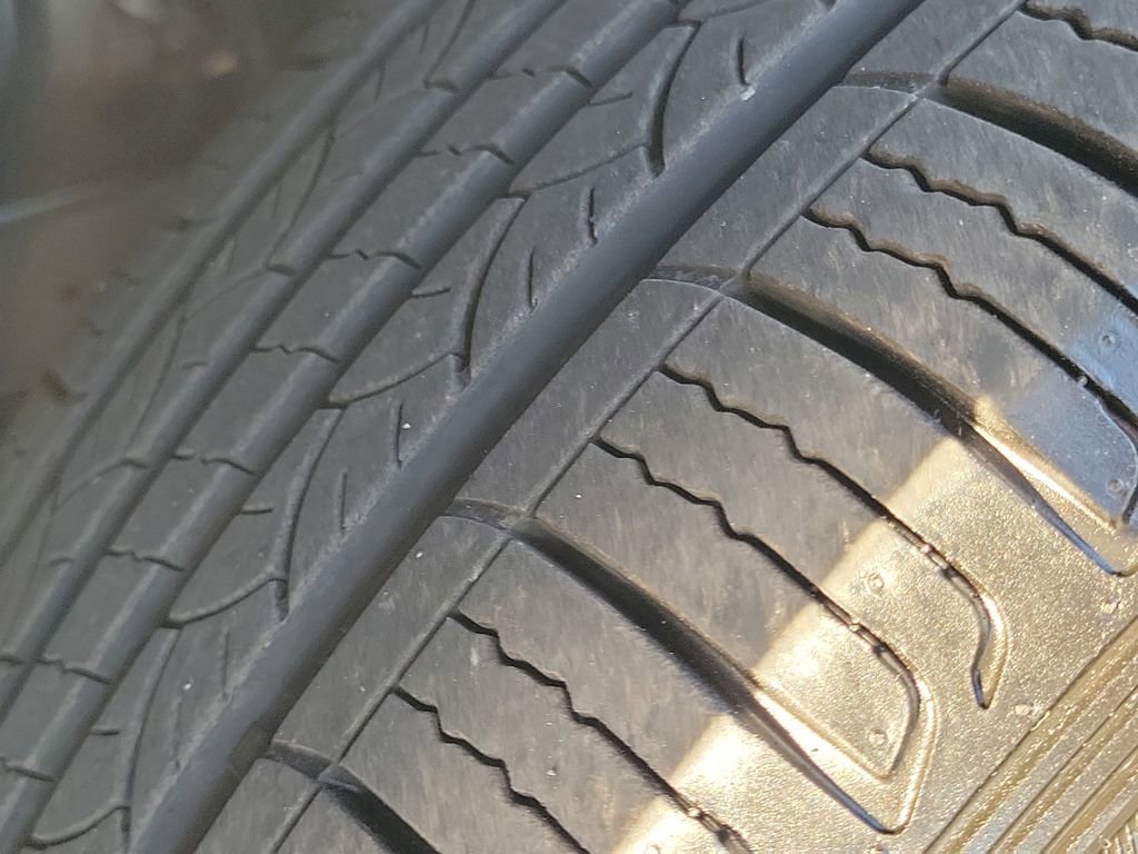 Used 2023 Nissan Armada SV image 32