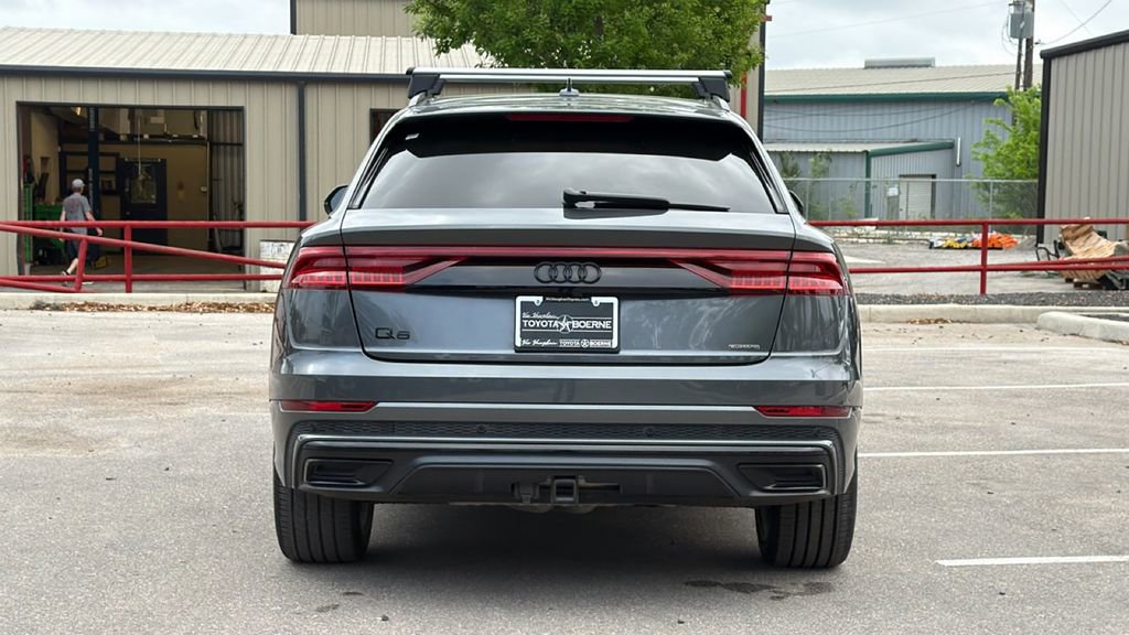 Used 2023 Audi Q8 Premium Plus image 7