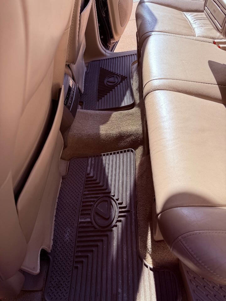 Used 2005 Lexus GX 470 image 16