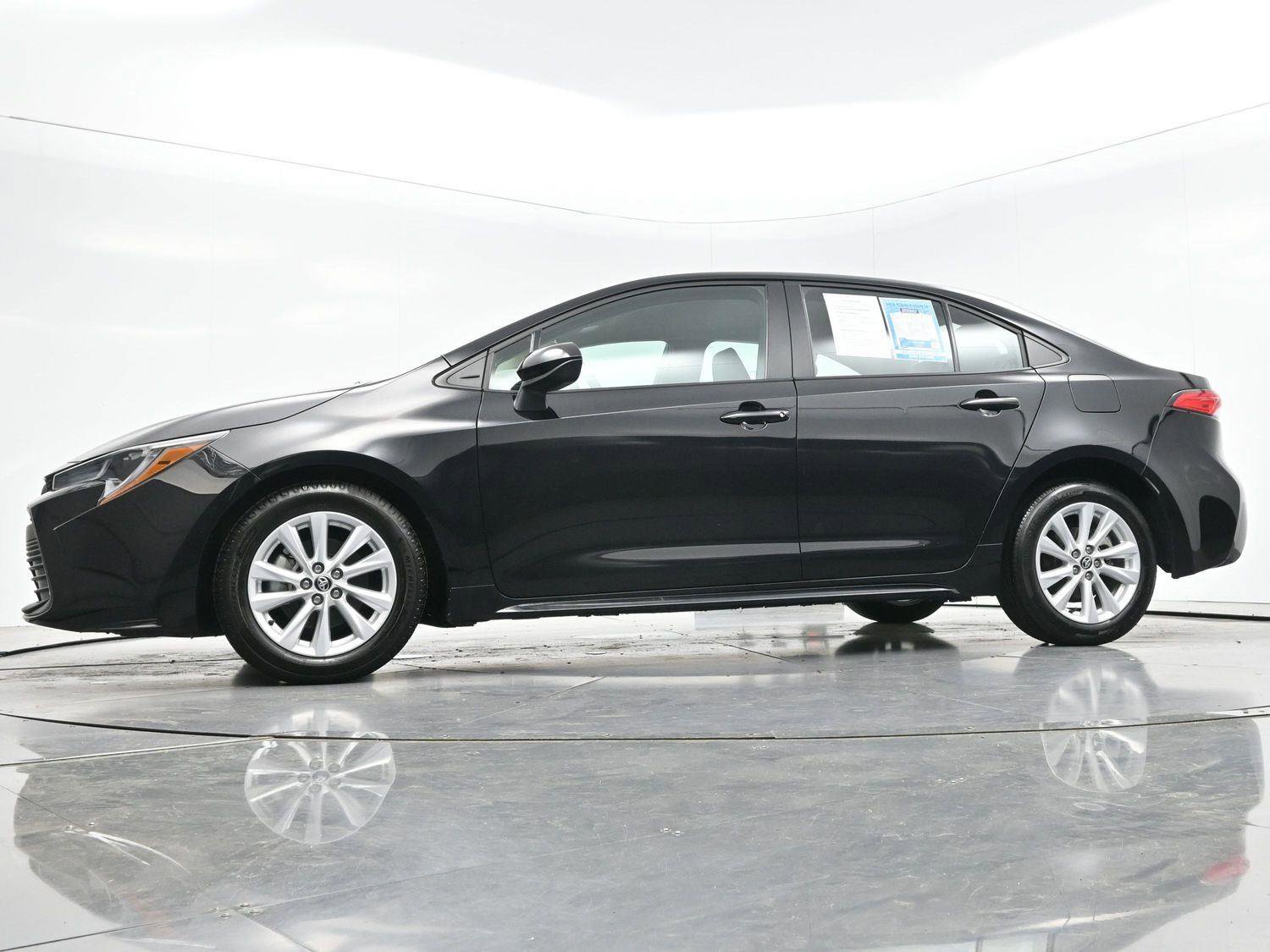 Used 2024 Toyota Corolla LE w/ LE Convenience Package image 44