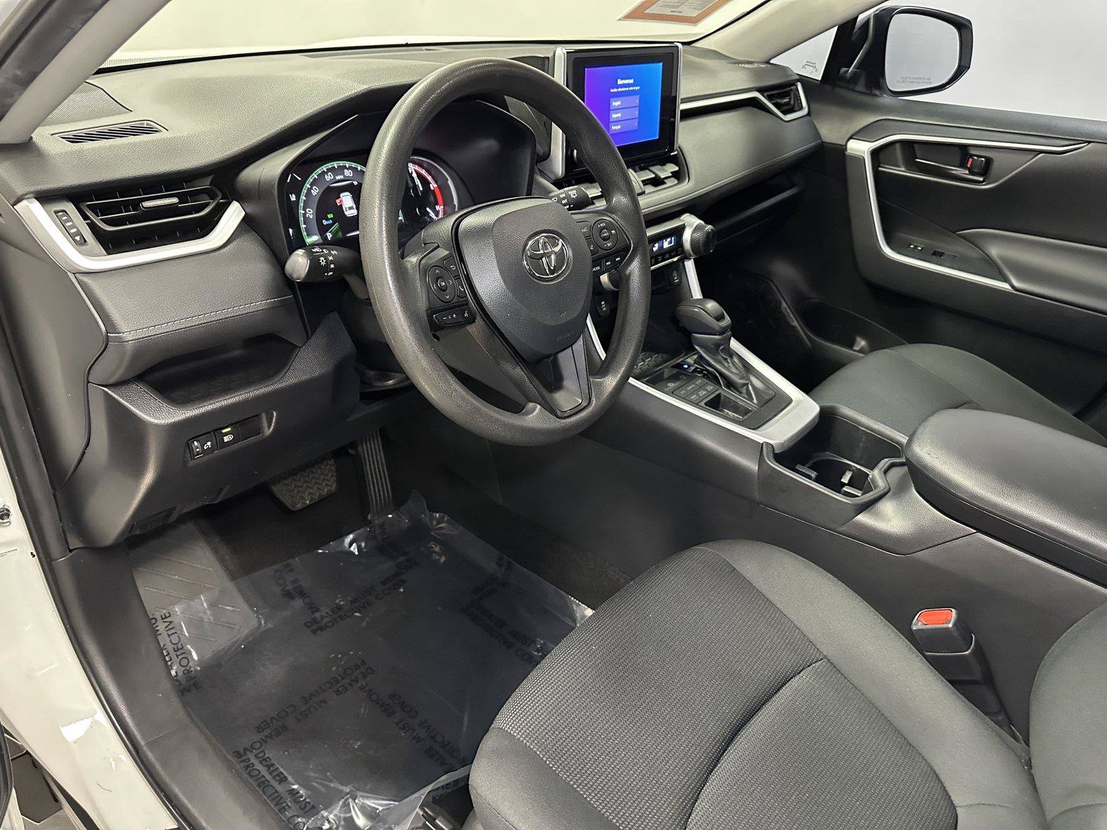 Used 2023 Toyota RAV4 LE AWD/4WD image 23