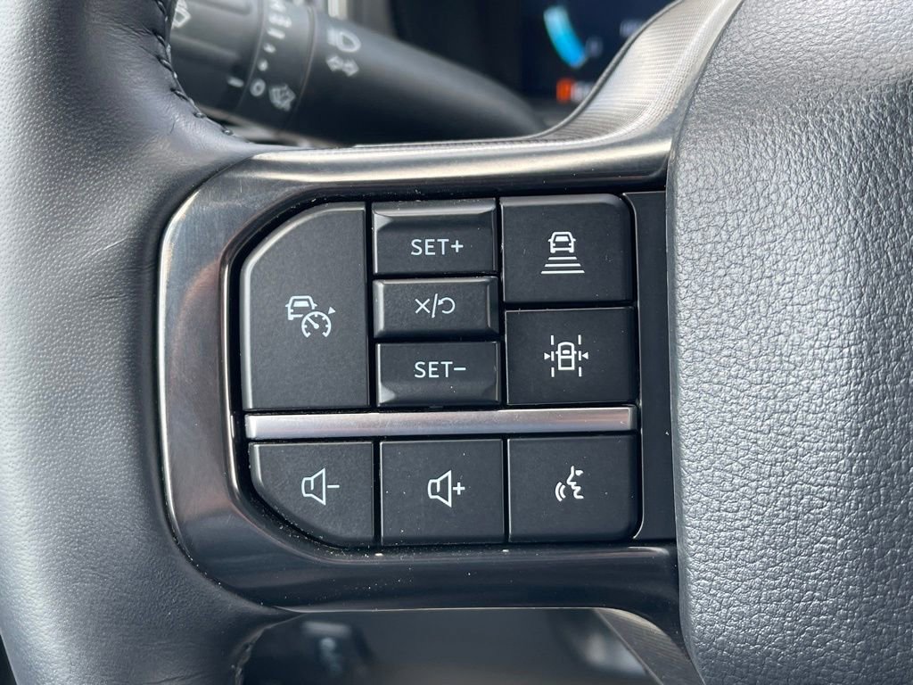 Used 2025 Ford F450 Platinum AWD/4WD image 8