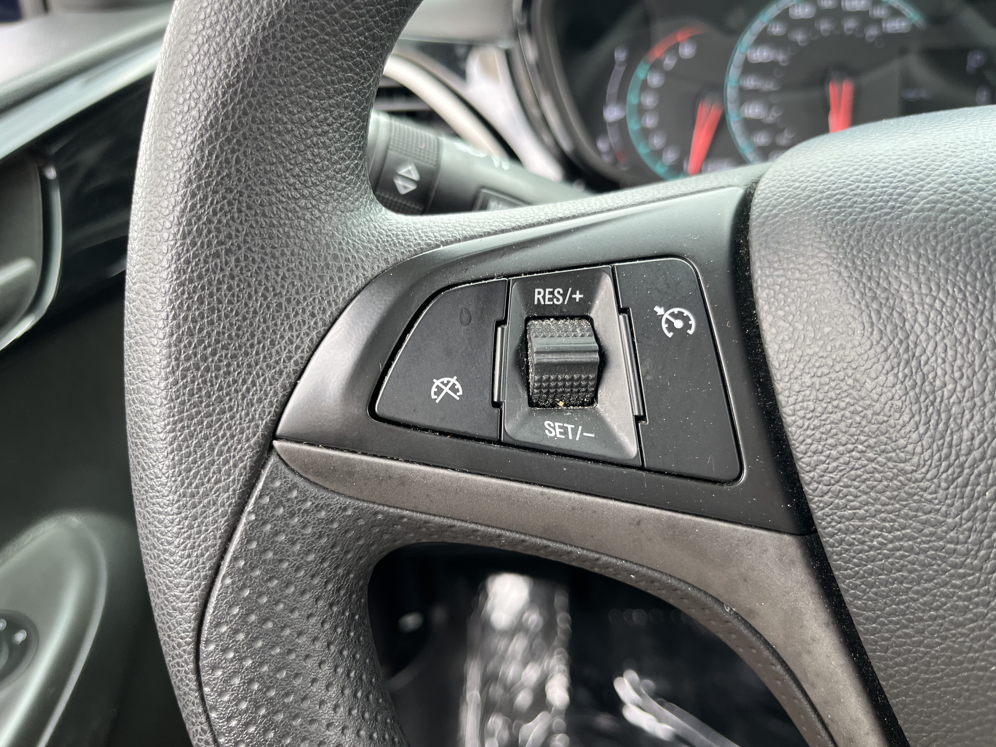 Used 2022 Chevrolet Spark LT FWD image 22