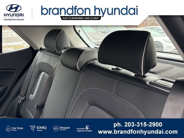 Certified 2025 Hyundai Venue Limited FWD image 24