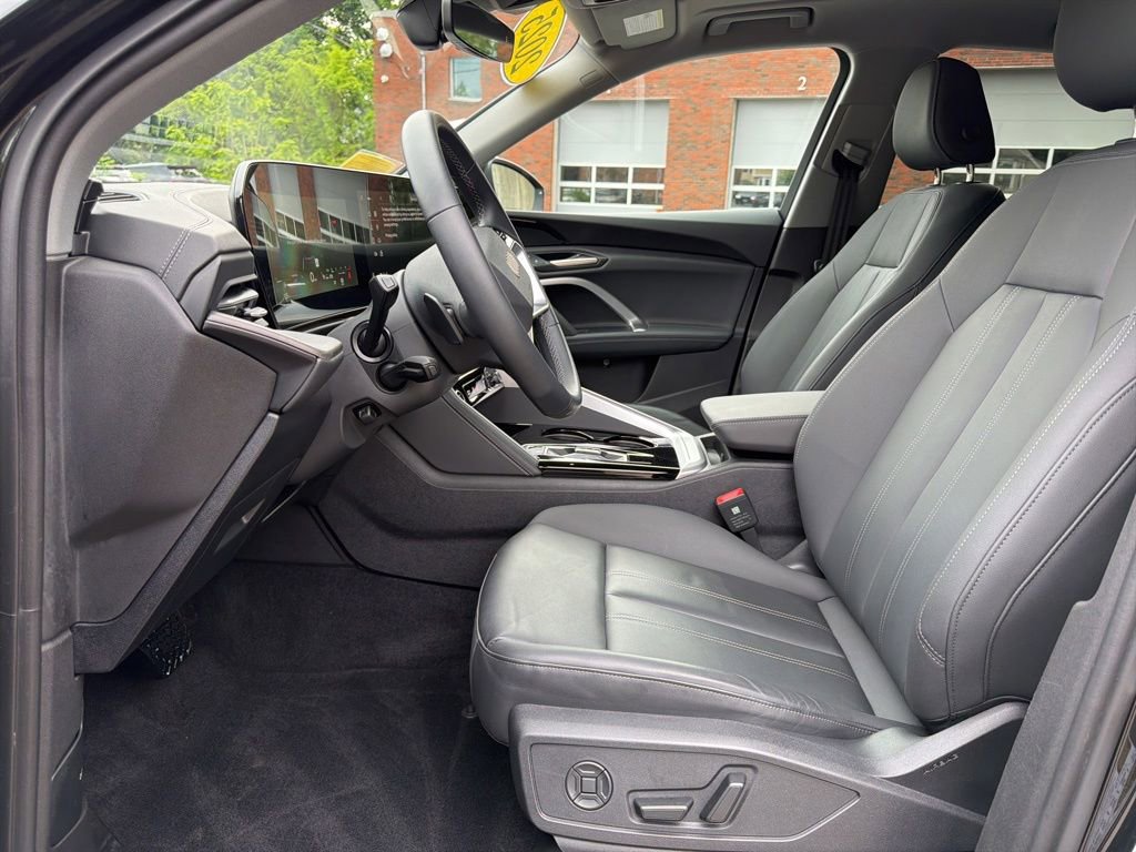 Used 2025 Audi Q5 Premium AWD/4WD image 15