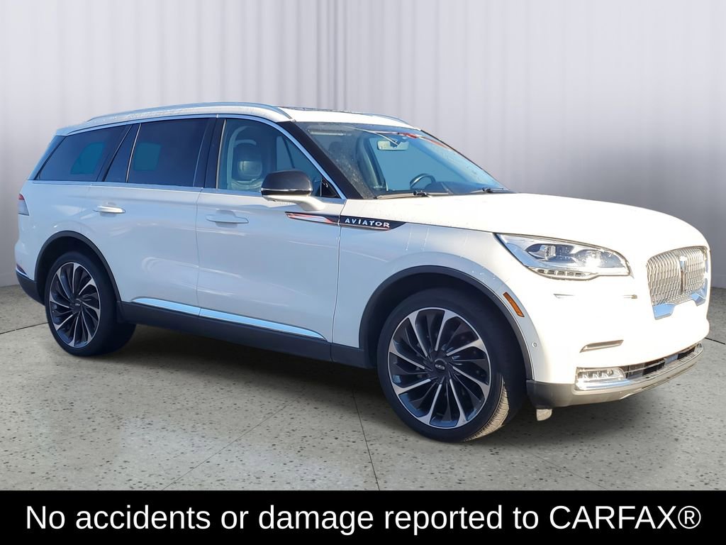Used 2020 Lincoln Aviator Reserve w/ Equipment Group 202A image 2