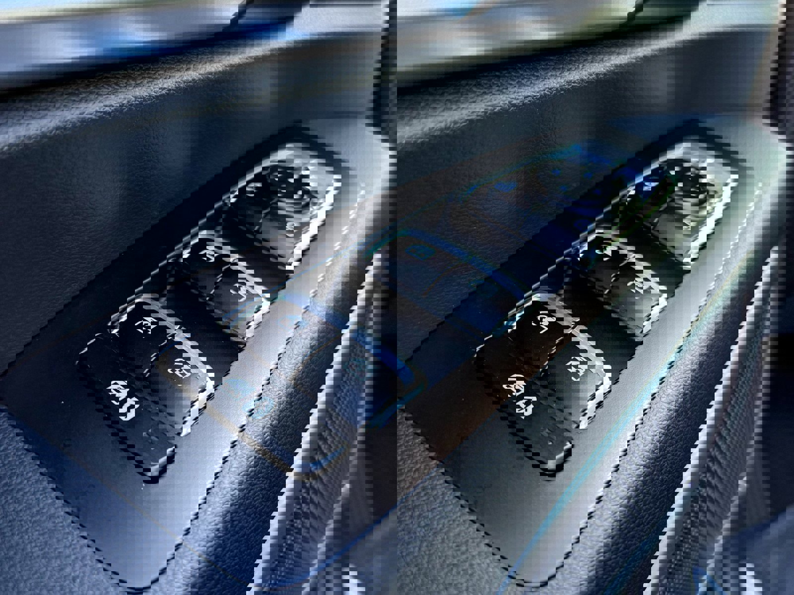 New 2025 Kia Telluride S image 14