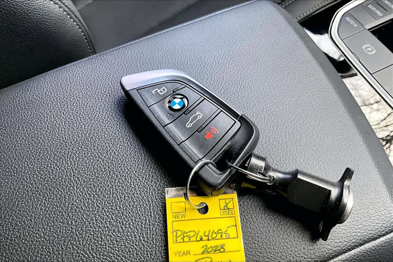 Used 2023 BMW i4 eDrive35 image 14