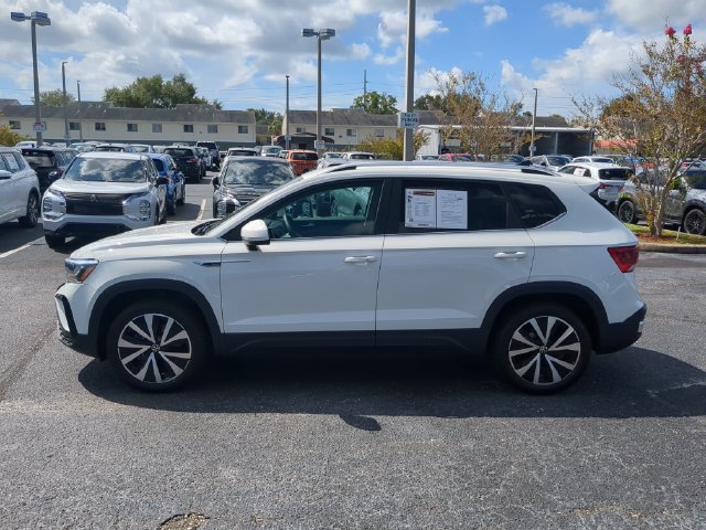 Used 2022 Volkswagen Taos SE FWD image 9