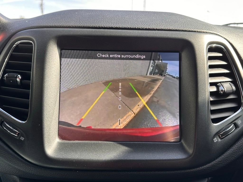 Used 2020 Jeep Compass Trailhawk w/ Cold Weather Group image 38