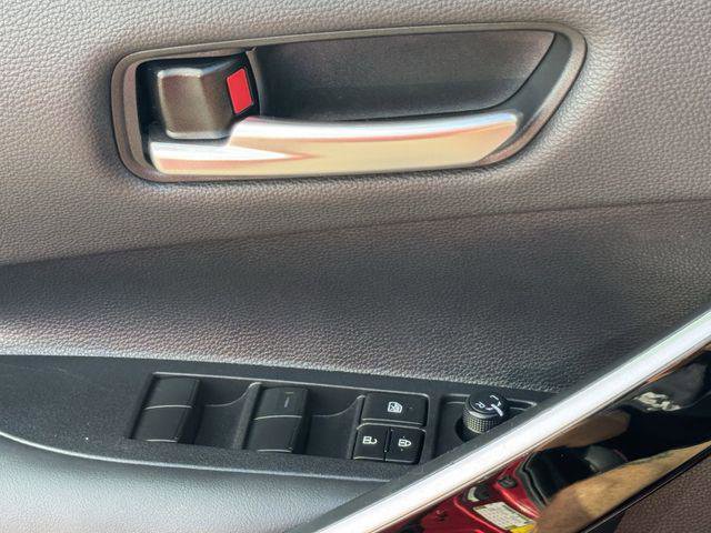 Certified 2025 Toyota Corolla XSE image 25