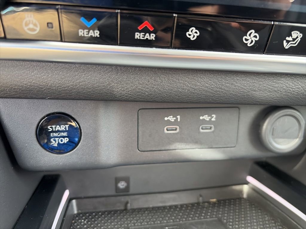 Certified 2024 Nissan Rogue SL w/ SL Premium Package image 20