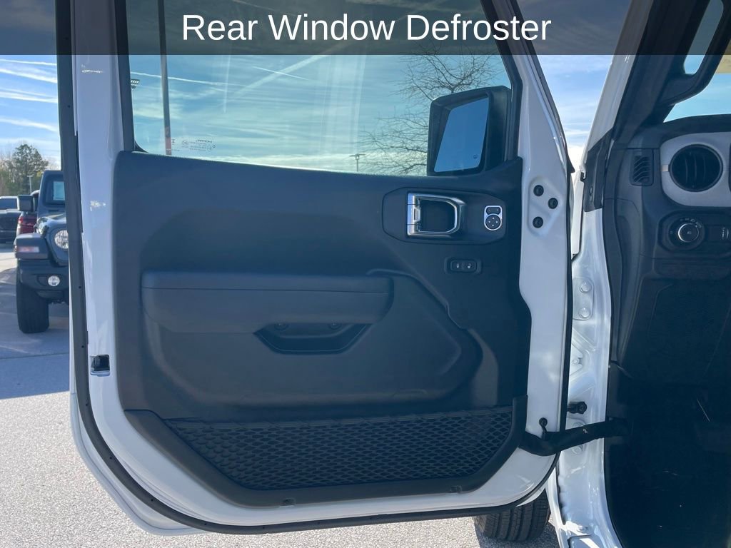 Used 2025 Jeep Wrangler Sport S image 12