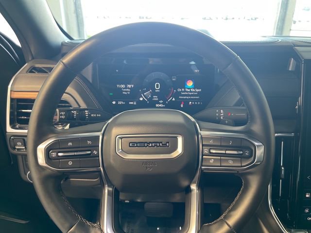 Used 2025 GMC Yukon XL Denali AWD/4WD image 8