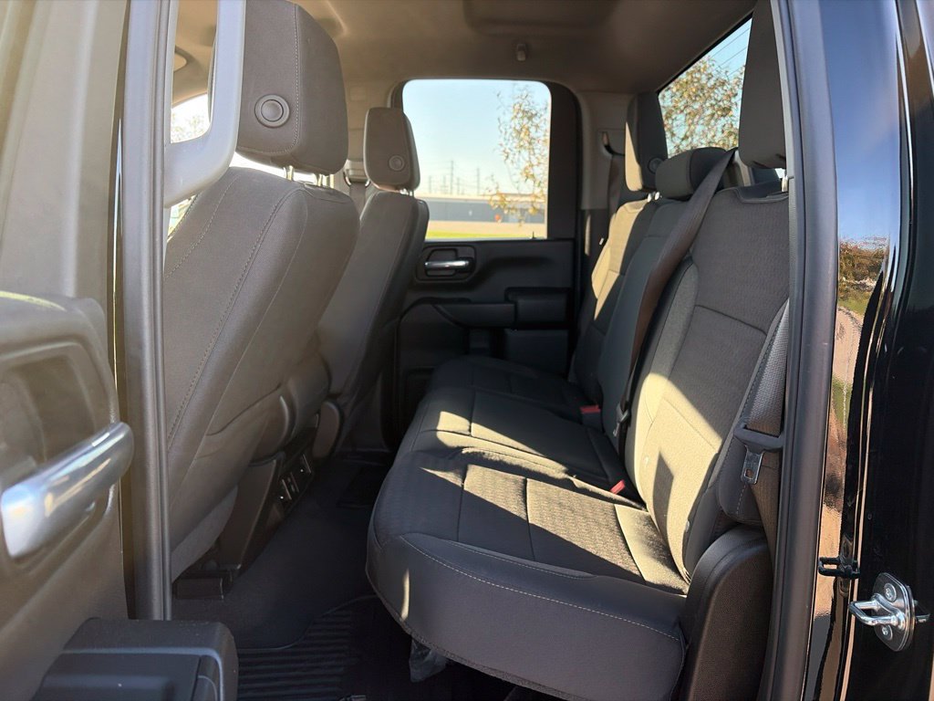 Used 2026 Chevrolet Silverado 2500 Custom w/ Custom Convenience Package AWD/4WD image 33