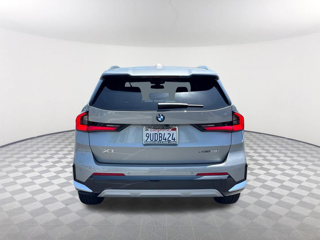 Used 2025 BMW X1 xDrive28i AWD/4WD image 5