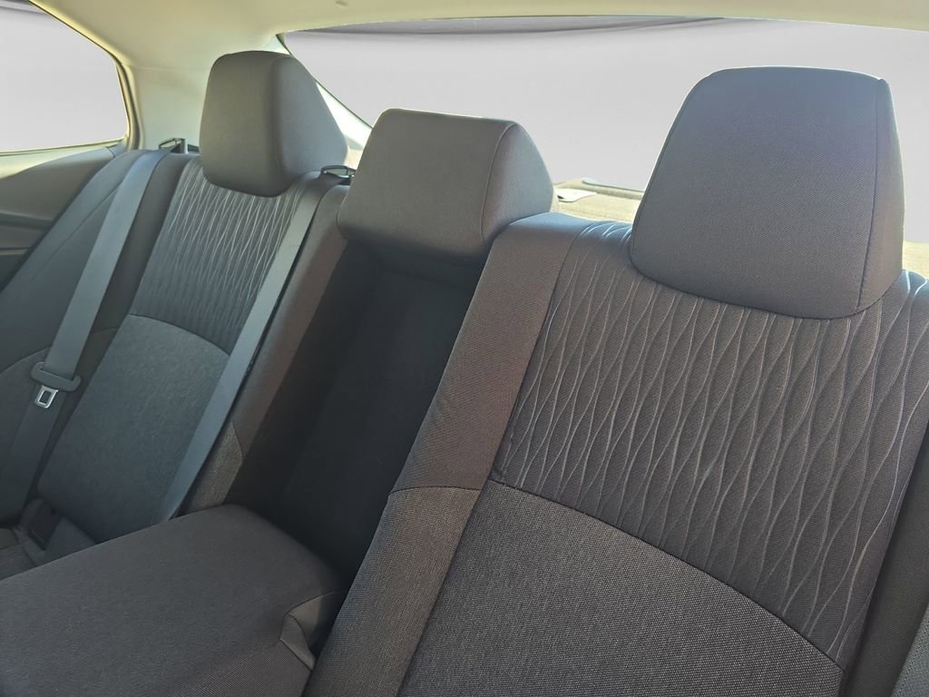 Used 2025 Toyota Camry SE FWD image 16