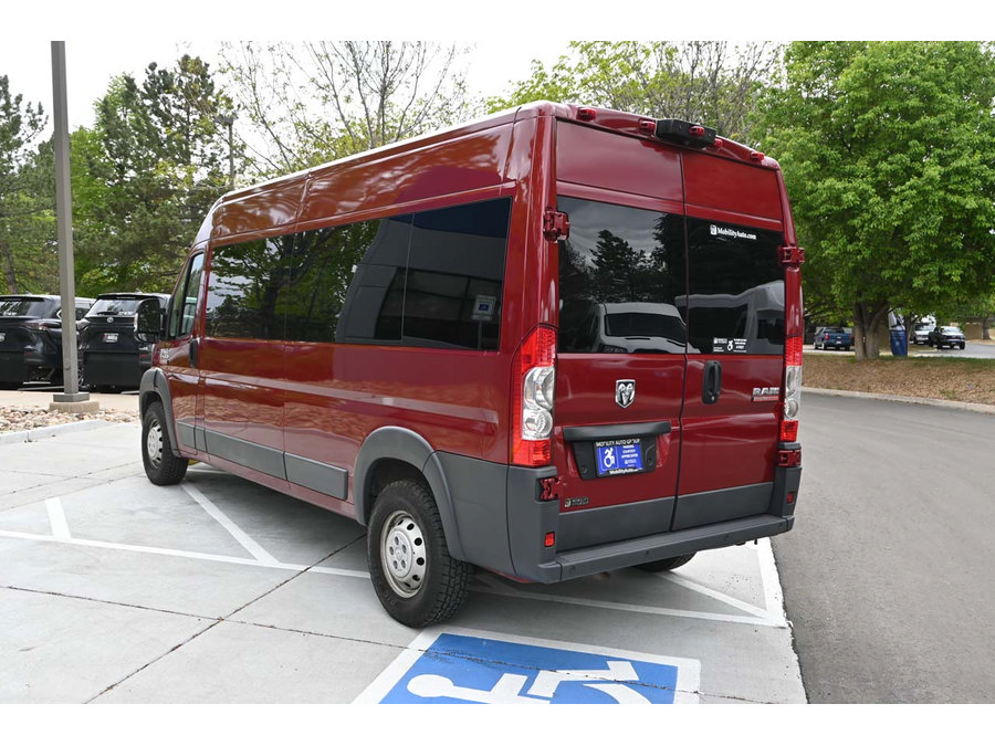 Used 2016 RAM ProMaster 2500 w/ Premium Appearance Group FWD image 8
