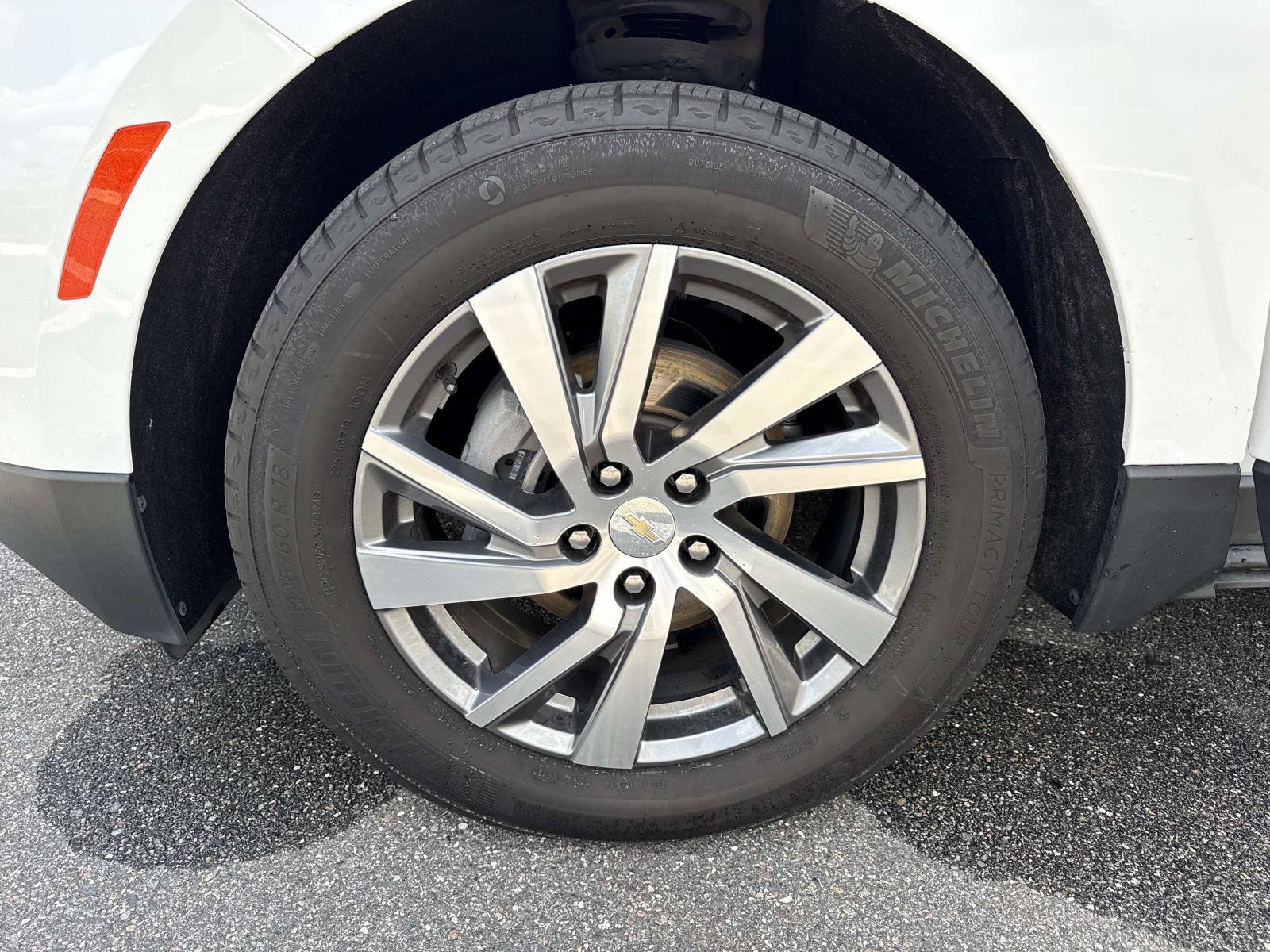 Used 2023 Chevrolet Equinox Premier FWD image 34