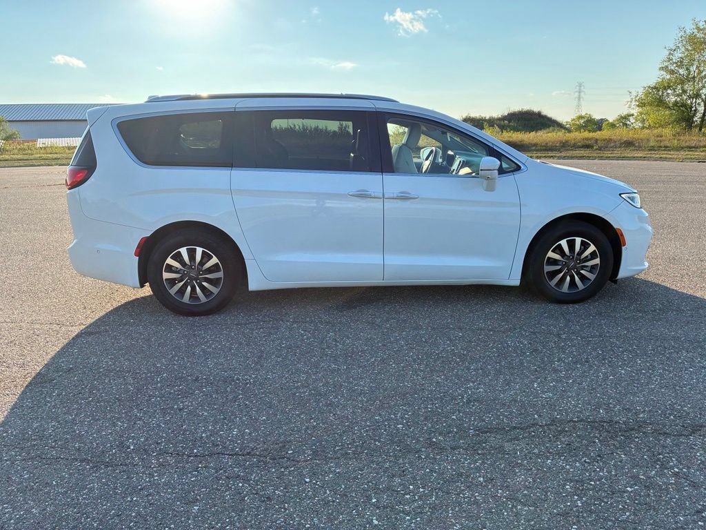 Used 2021 Chrysler Pacifica Touring-L