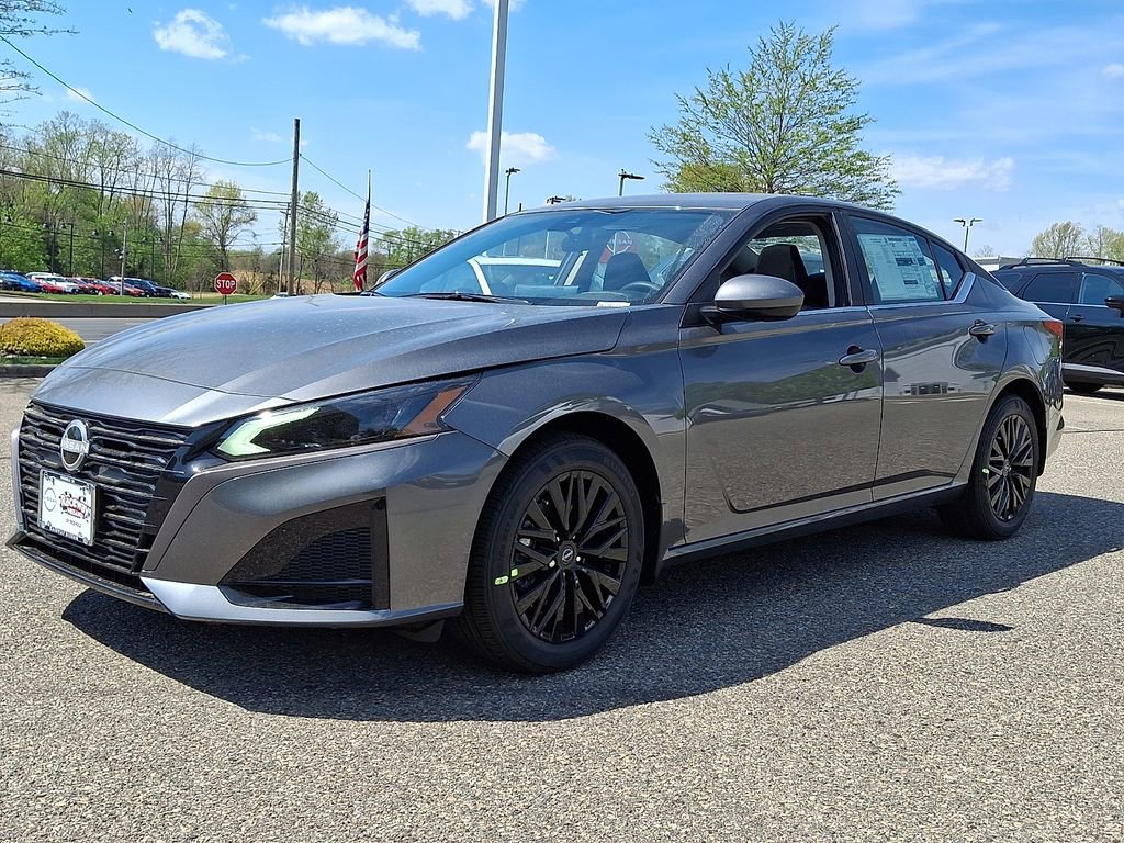 New 2026 Nissan Altima 2.5 SV w/ SV Special Edition Package AWD/4WD image 3