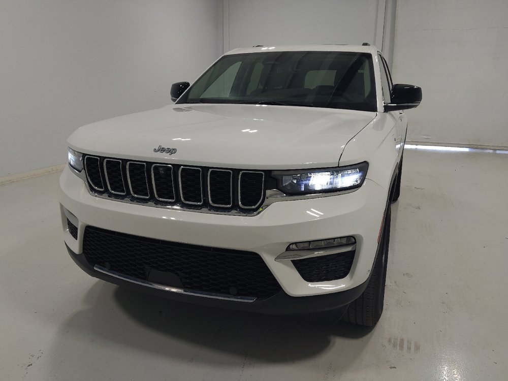 Used 2022 Jeep Grand Cherokee Limited 4xe w/ Luxury Tech Group II AWD/4WD image 15