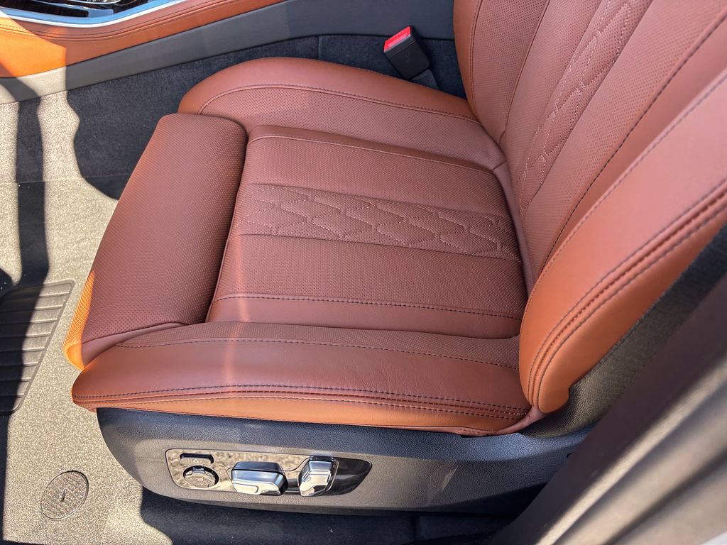New 2026 BMW X5 xDrive40i w/ Climate Comfort Package AWD/4WD image 17