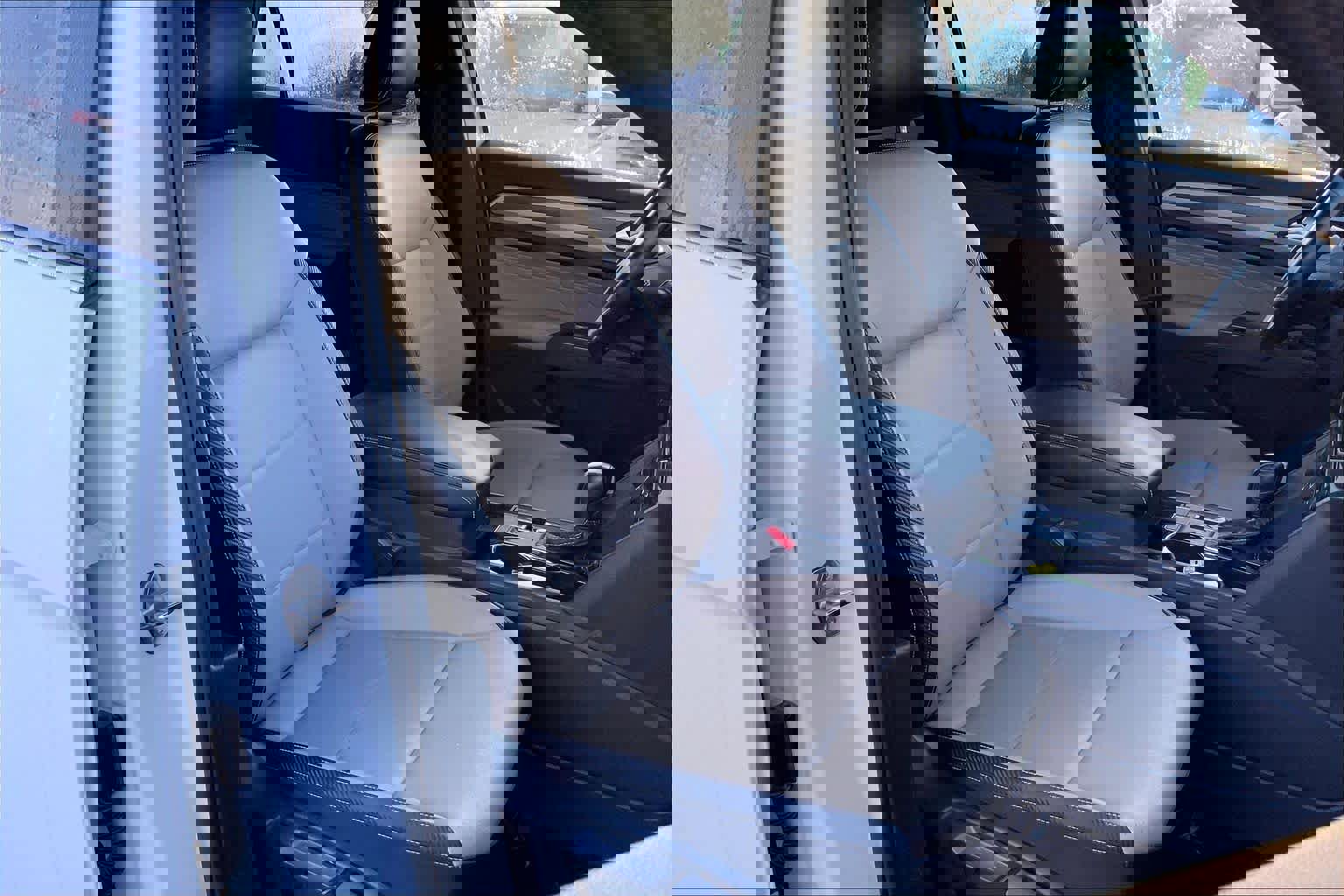 Used 2022 Volkswagen Atlas Cross Sport SE image 8