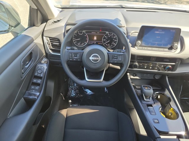 Used 2024 Nissan Rogue S image 14