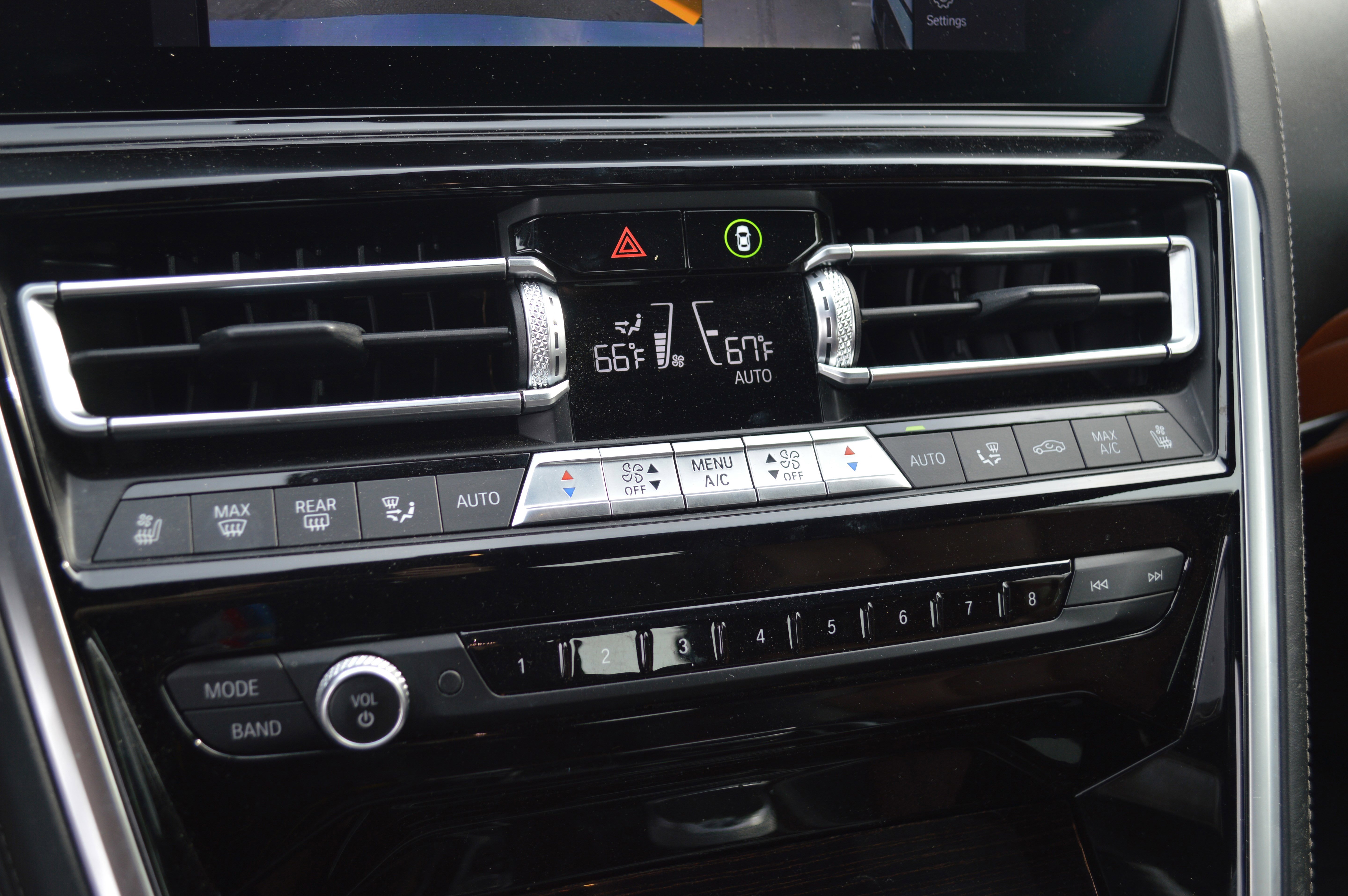 Used 2021 BMW 840i Convertible w/ M Sport Package image 29