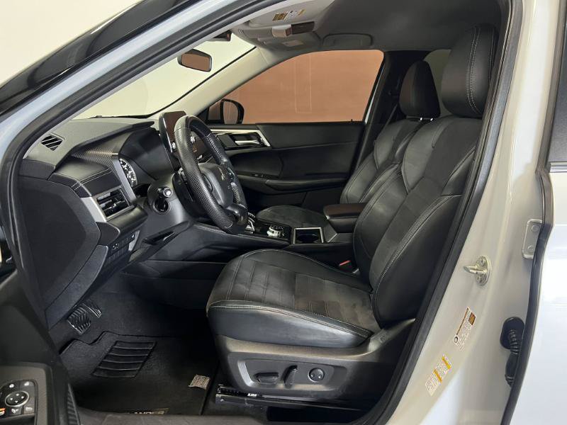 Used 2023 Mitsubishi Outlander SE FWD image 10