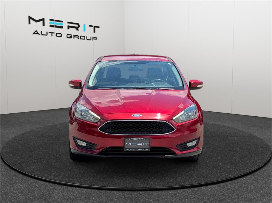 Used 2015 Ford Focus SE w/ Equipment Group 201A FWD image 3