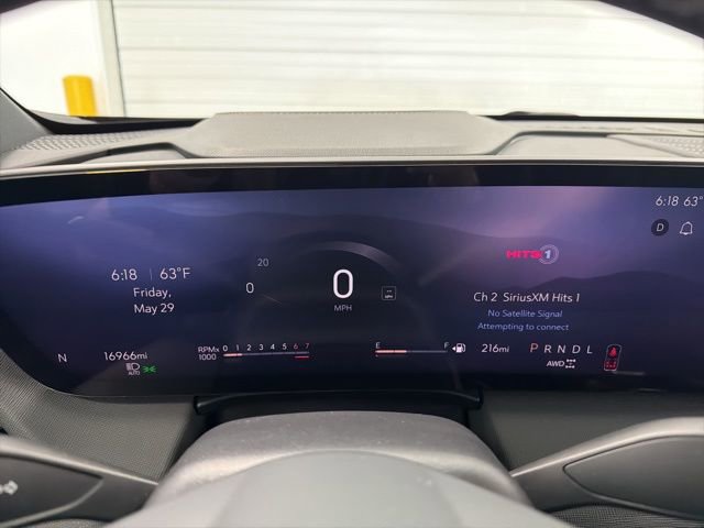 Used 2025 Buick Enclave Sport Touring AWD/4WD image 14