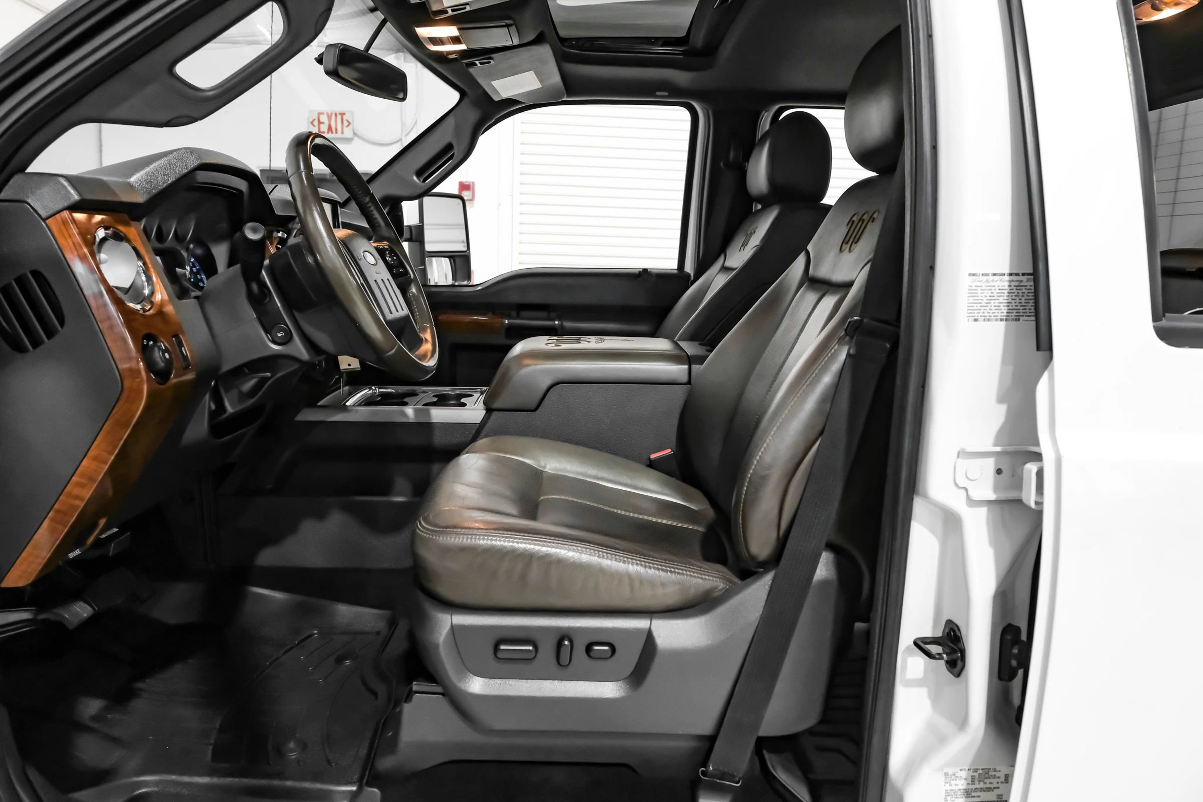 Used 2016 Ford F350 King Ranch w/ Snow Plow Prep Package image 31